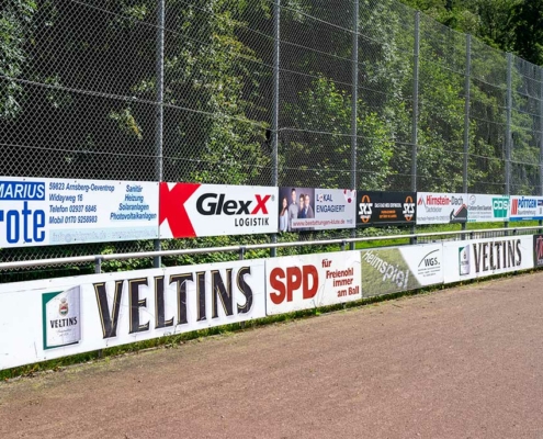 Bannerwerbung Sportplatz