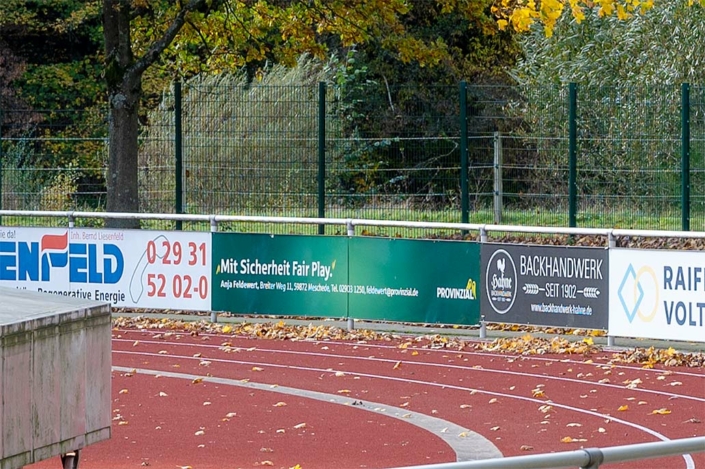 Bannerwerbung Sportplatz